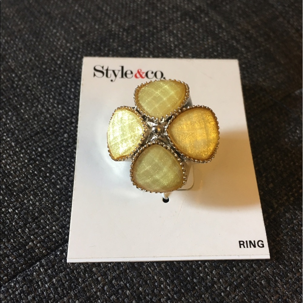 Fashion Flower Ring